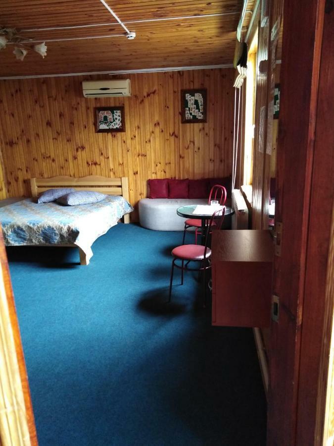 Hotelhola Çernigiv Dış mekan fotoğraf